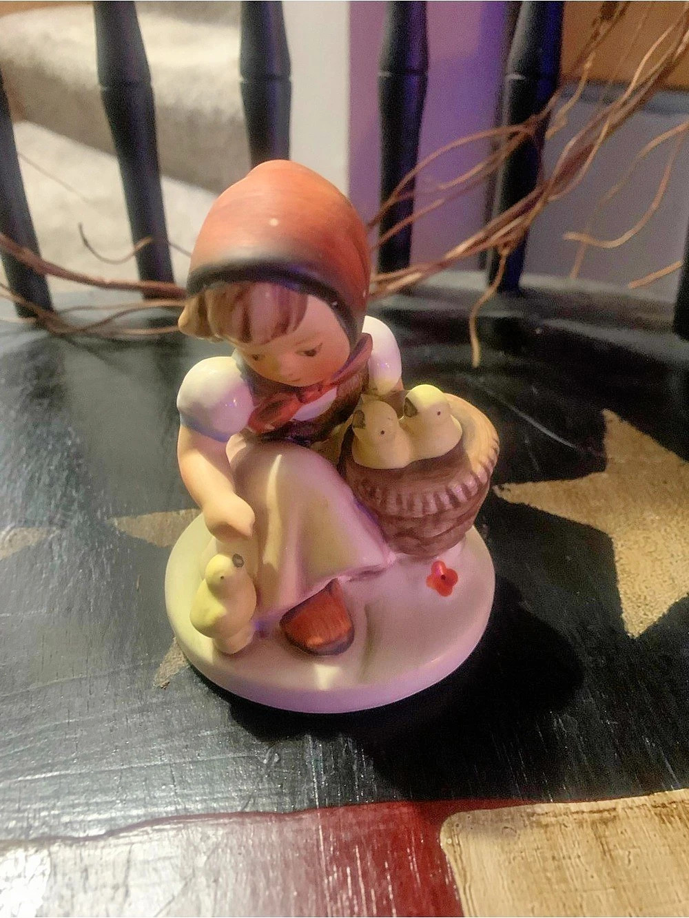 Enesco E-1893 Busy Kids Ceramic Figurine Pink & Purple